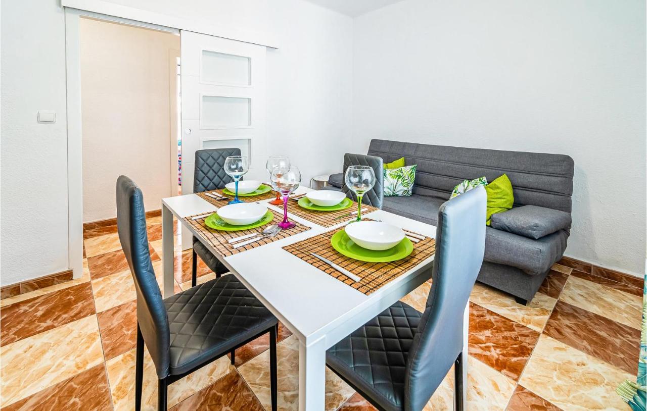 Beautiful Apartment In Cordoba With Kitchenette Экстерьер фото